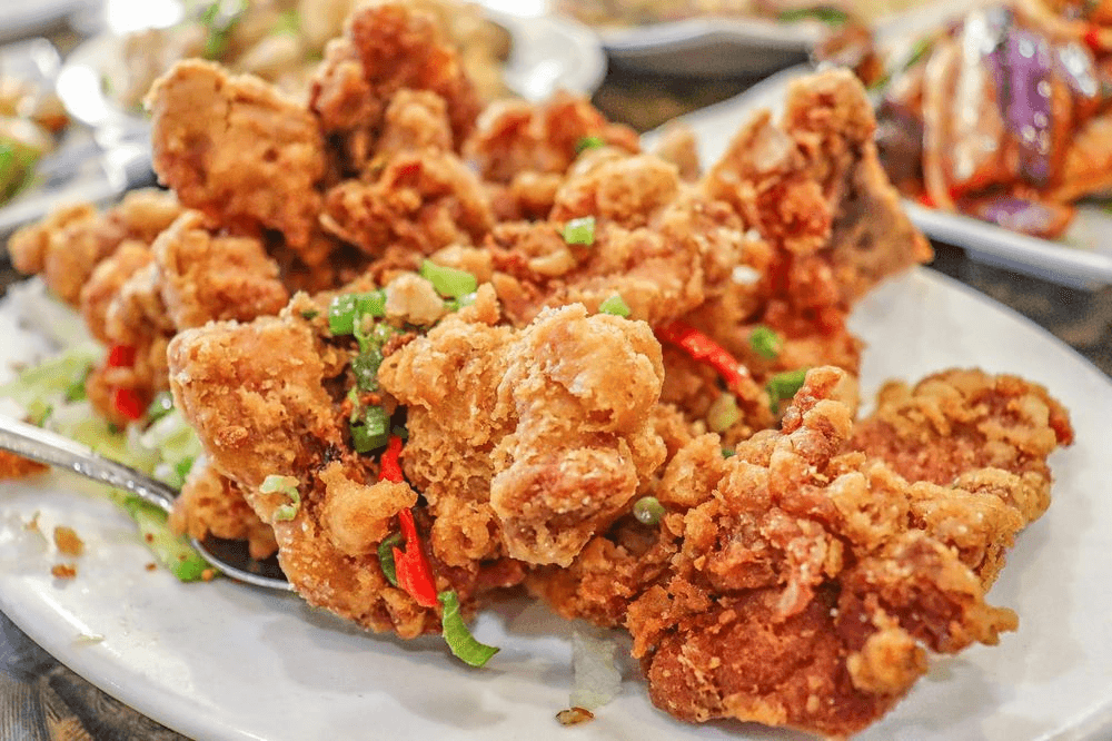 Fried pork chop with spicy salt